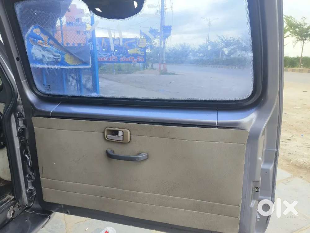 Chevrolet Tavera Neo 3 2006 Child Central Ac Tyres 70% Power Steering