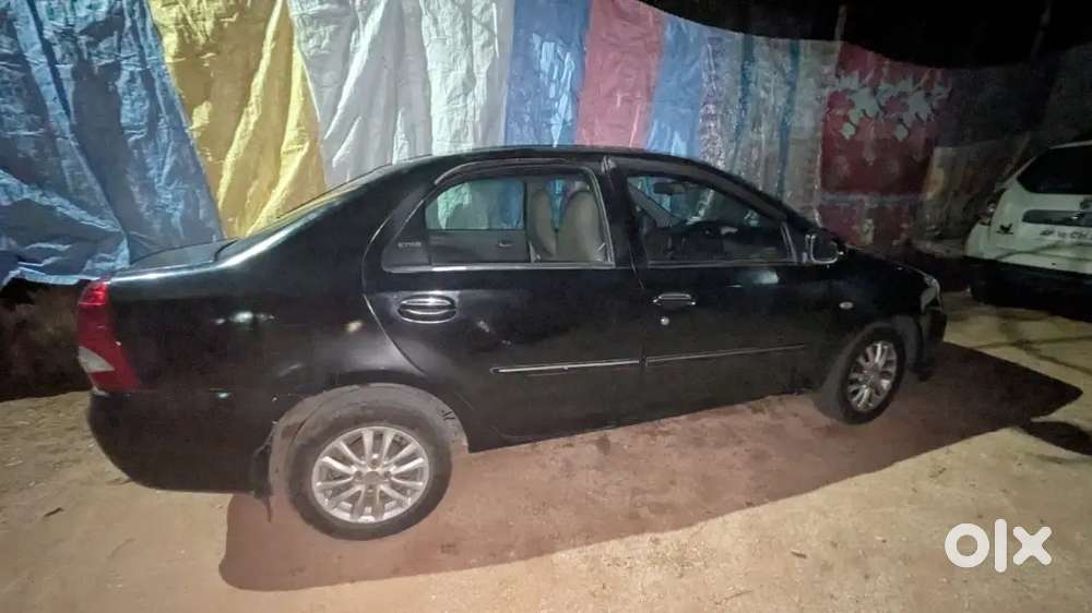 Toyota Etios 2012 Diesel 105000 Km Driven