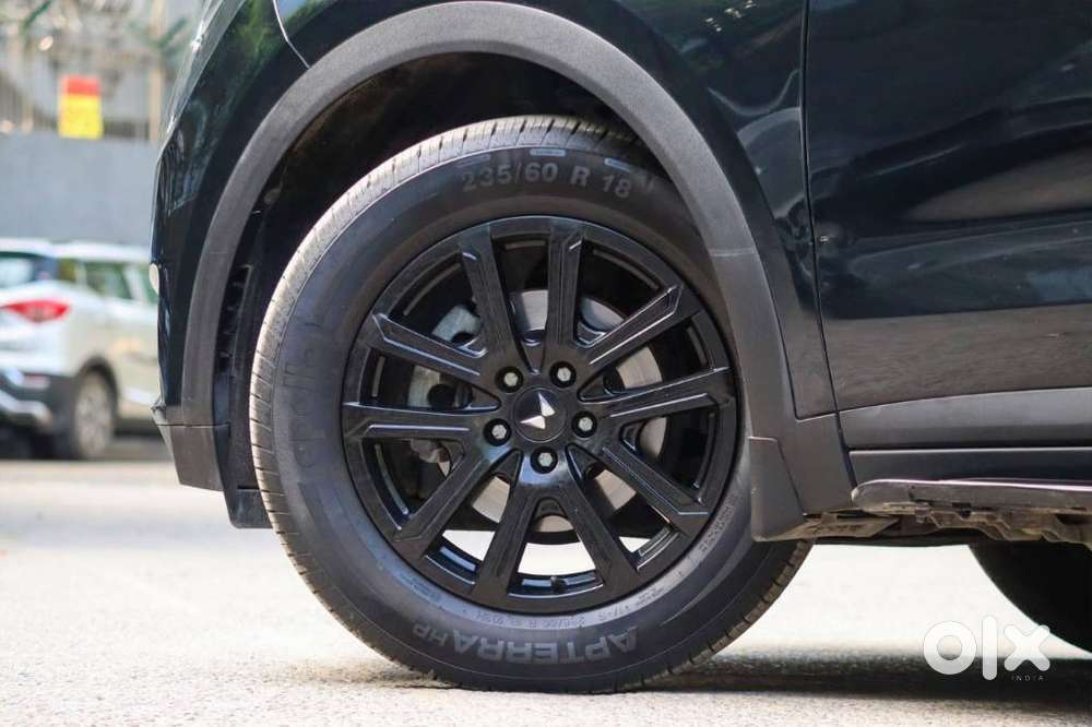 Mahindra Xuv700 2.0 Ax 7 Petrol At Luxury Pack Str, 2024, Petrol