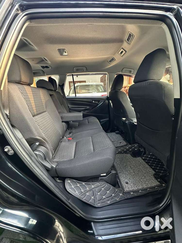 Toyota Innova Crysta 2.7 Gx At 8s, 2021