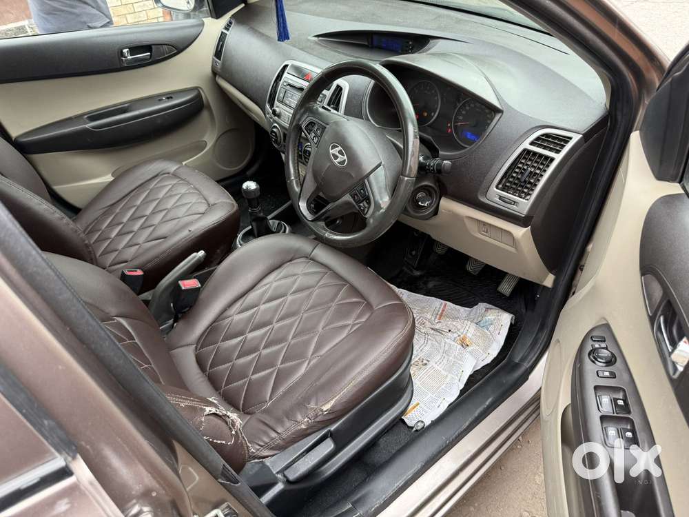 Hyundai I20 Sportz 1.2 Bs-iv, 2013, Petrol