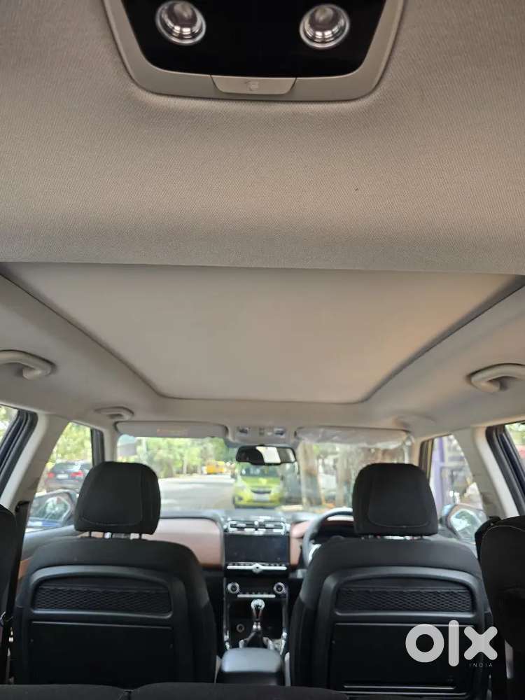 Hyundai Alcazar 7 seater diesel engine and manual transmission