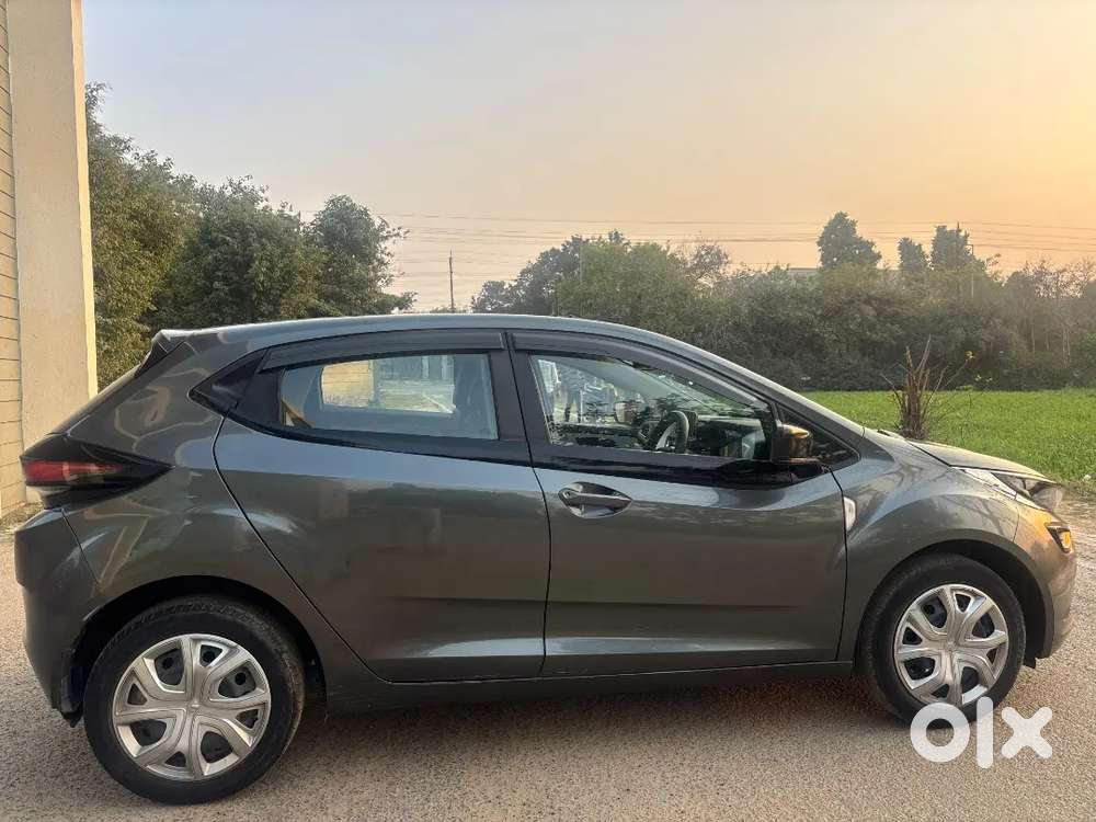 Tata Altroz 2022 Petrol Well Maintained