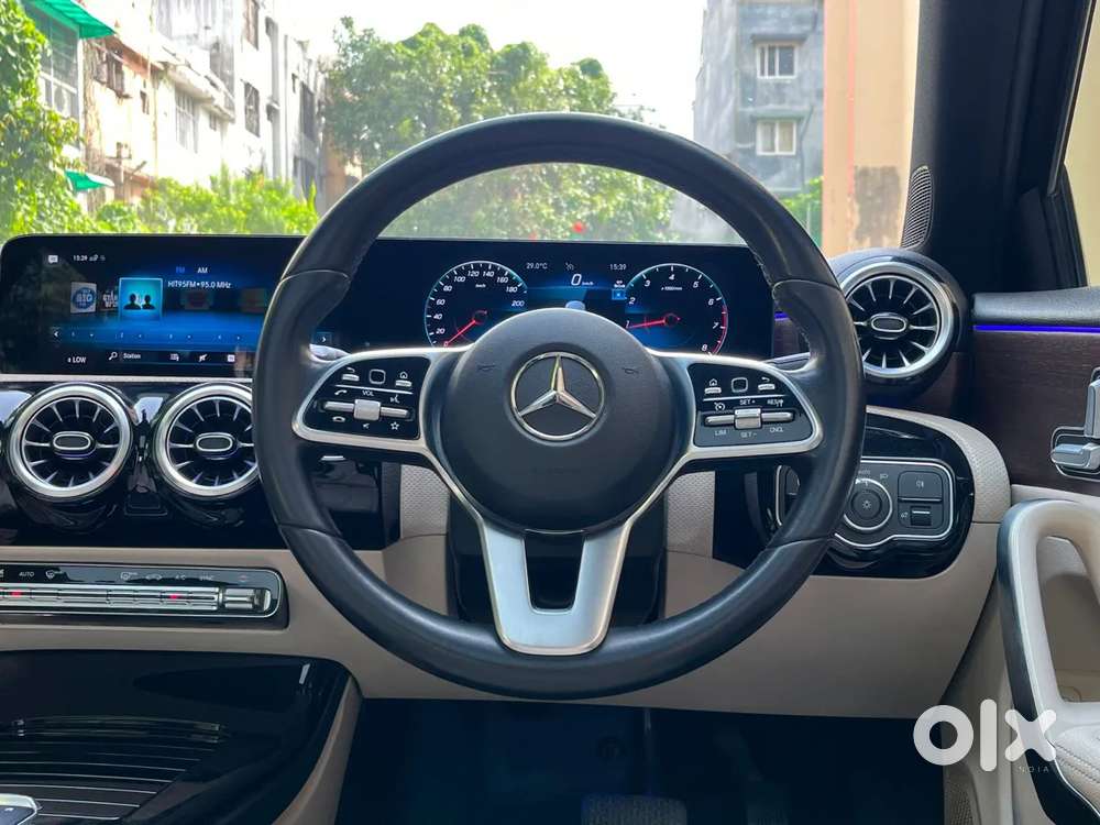 Mercedes-benz A-class Limousine 200, 2023, Petrol