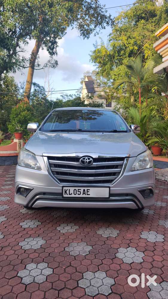 Toyota Innova 2012 Diesel Well Maintained