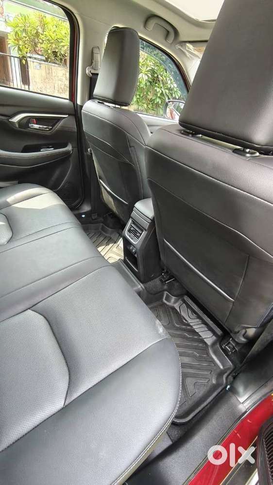 Toyota Urban Cruiser Hyryder 1.5 V Neo Drive At, 2025, Petrol