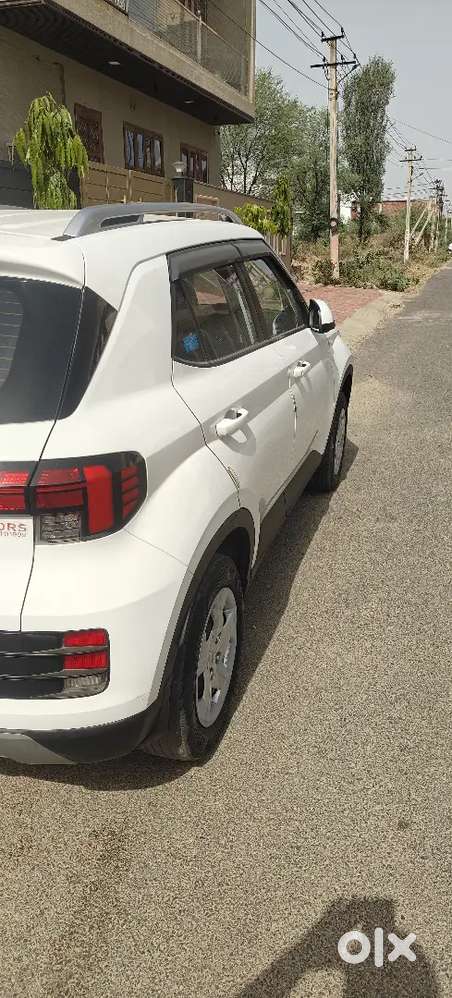 Hyundai Venue 2022 Petrol Good Condition