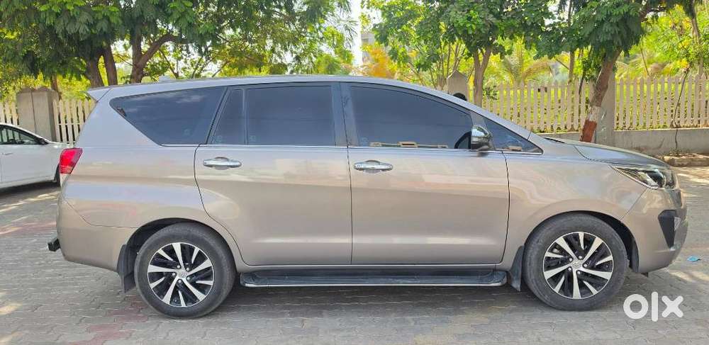 Toyota Innova Crysta [2020-ongoing] 2.4 Zx 7 Str, 2022, Diesel
