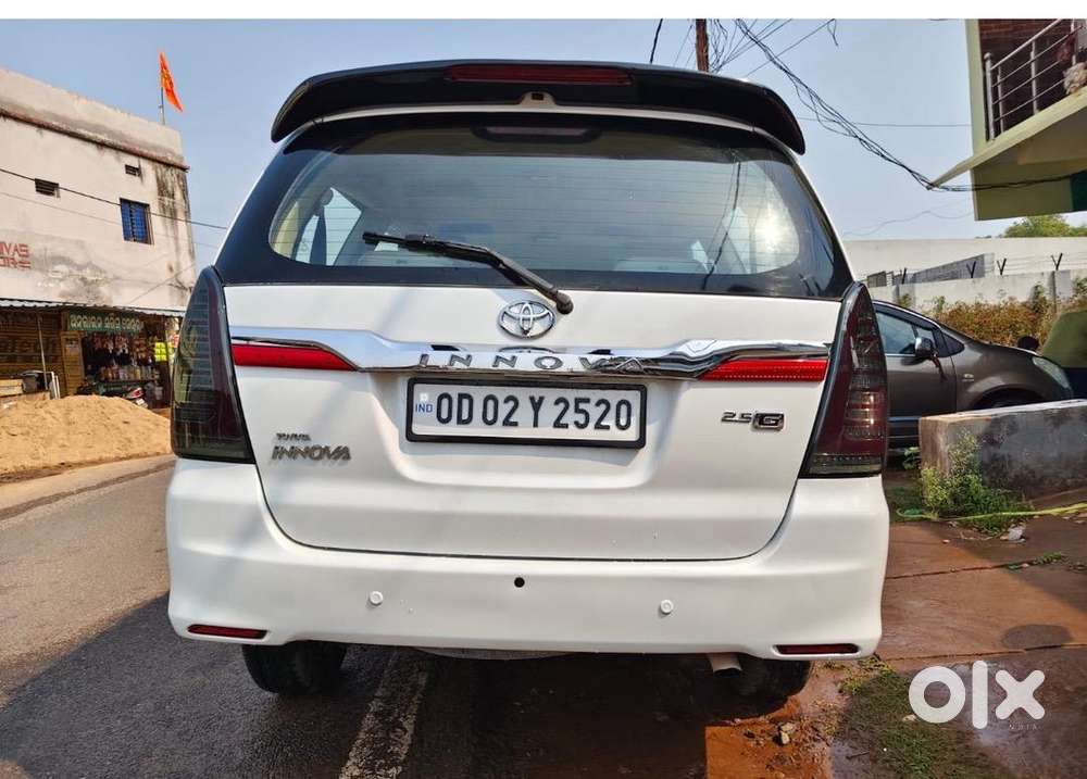 Toyota Innova 2015 Diesel Well Maintained