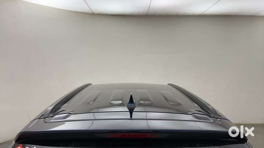 Maruti Suzuki Grand Vitara 1.5 Alpha Smart Hybrid At, 2022, Petrol