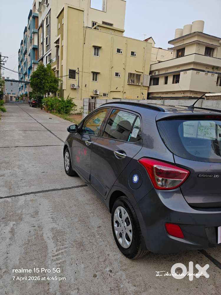 Hyundai Grand I10 2013-2016 Sportz, 2014, Petrol