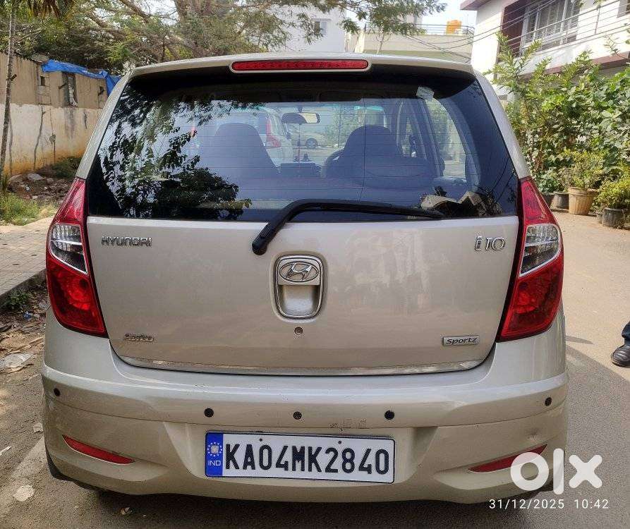 Hyundai I10 Sportz At, 2012, Petrol