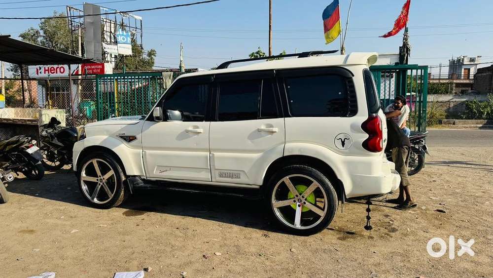Mahindra Diesel Car 2018