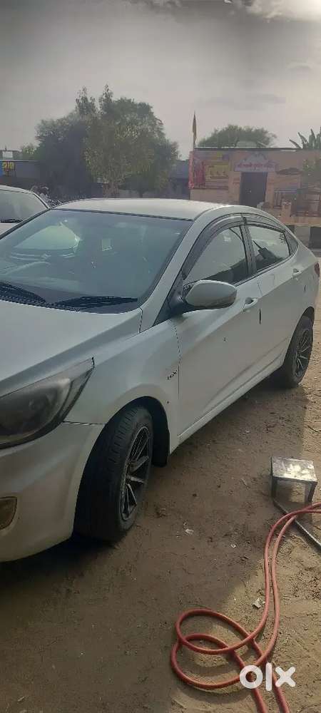 Hyundai Verna 2013 Diesel 100000 Km Driven