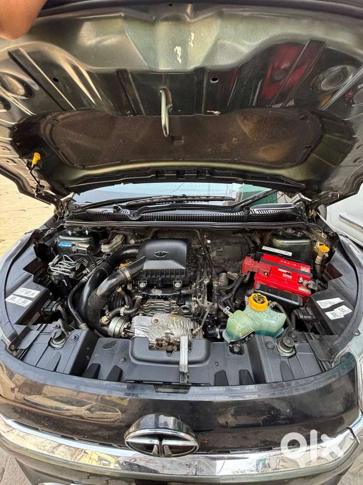 Tata Nexon, 2022, Petrol