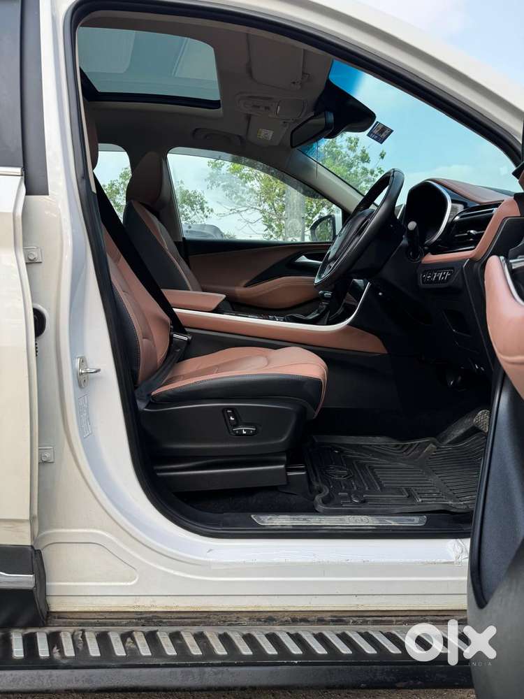 Mg Hector Plus Savvy Pro 1.5 Turbo Petrol Cvt 7 Str, 2023, Petrol