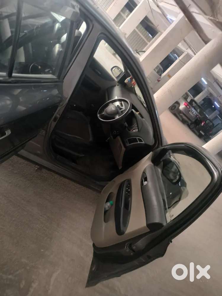 I20 Magna - Hyundai 2012 Dec