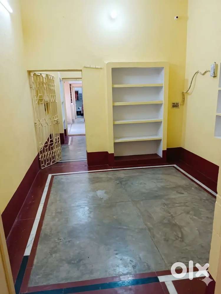 2RK. flat for rent for 4500 excluding electricity bill