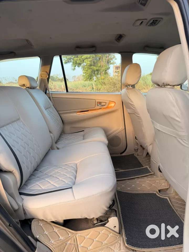 Toyota Innova, 2010, Petrol