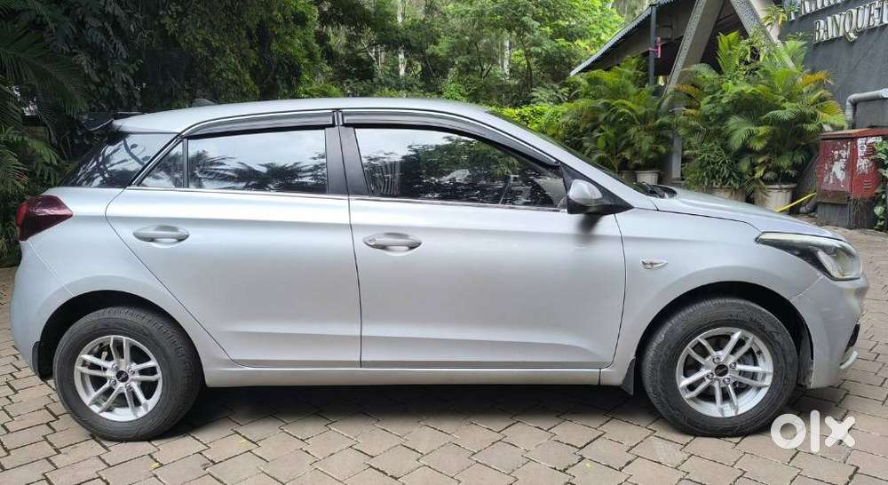 Hyundai Elite I20 1.2magna Executive At, 2018, Petrol