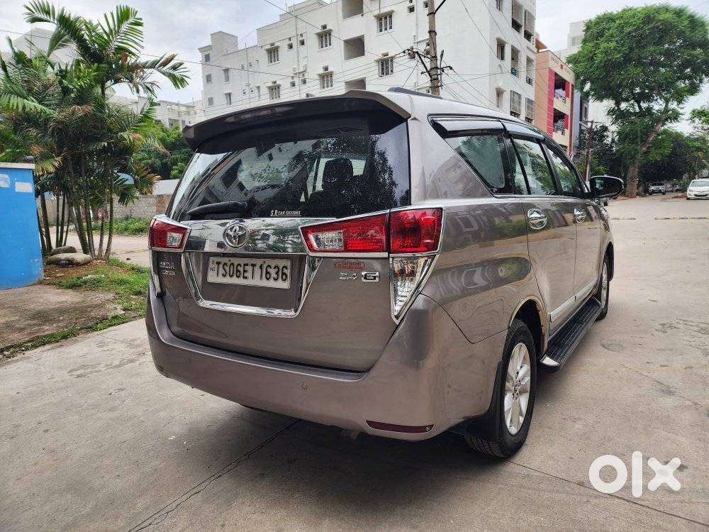 Toyota Innova Crysta 2.4 G Mt 8s, 2017, Diesel