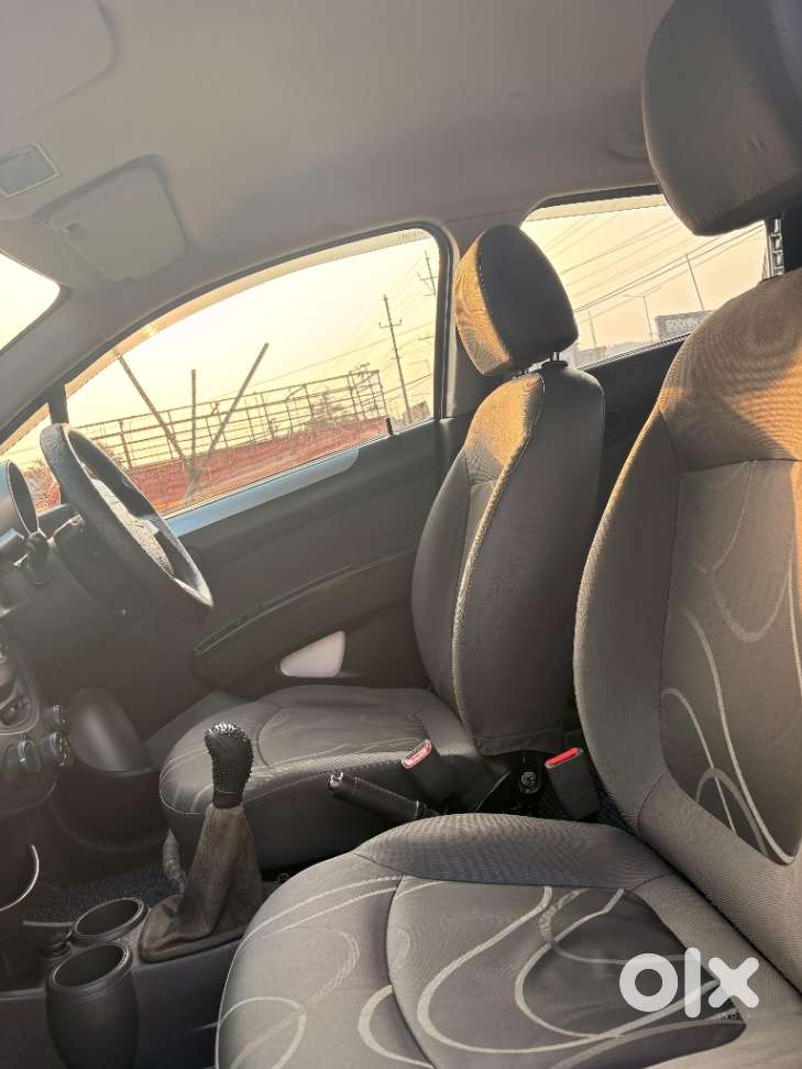 Chevrolet Beat, 2013, Petrol