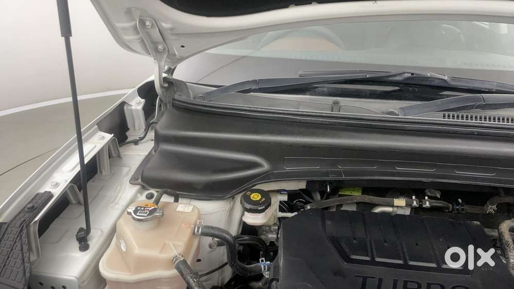 Hyundai Alcazar 1.5 Tdct Signature (o) 7s Petrol, 2023, Petrol