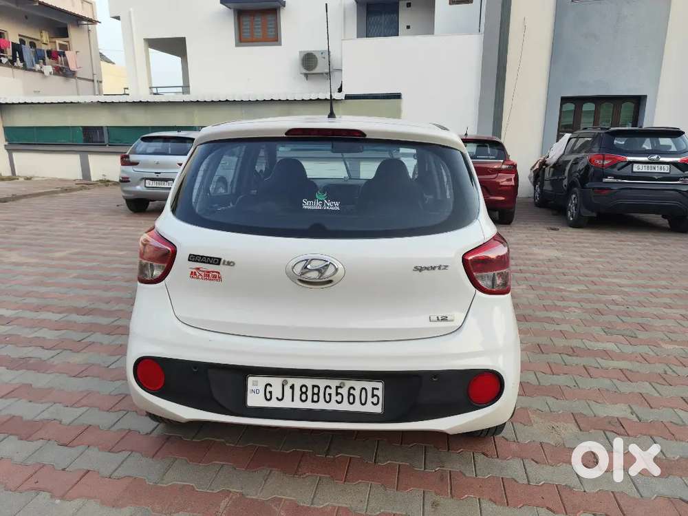 Hyundai Grand I10 2017 Petrol 26000 Km Driven