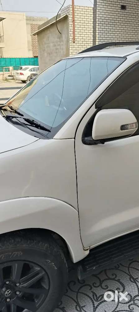 Toyota Fortuner 2014