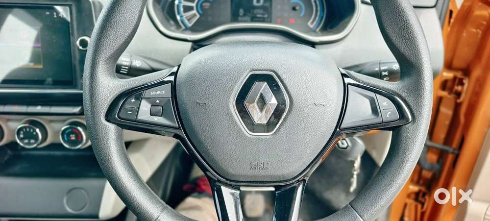Renault Triber Rxt, 2022, Petrol