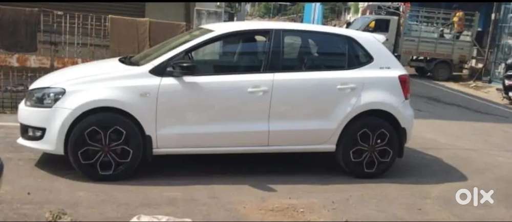 Volkswagen Polo 2014 Petrol 85000 Km Driven