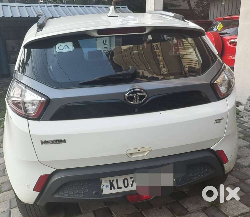 Tata Nexon 1.2 Revotron Xz Plus, 2017, Petrol