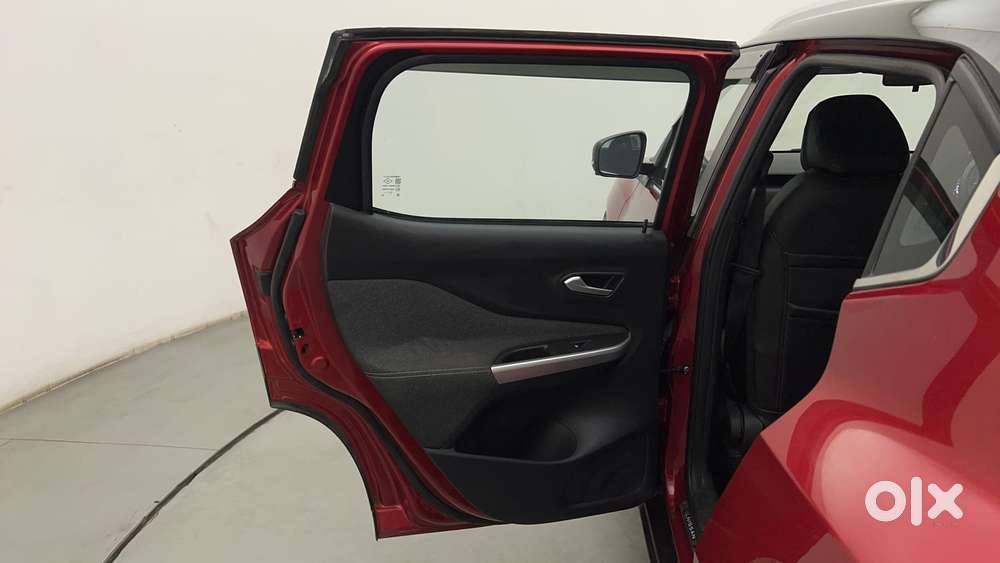 Nissan Magnite 1.0 Xv Premium Turbo Cvt (o) Dual Tone, 2022, Petrol