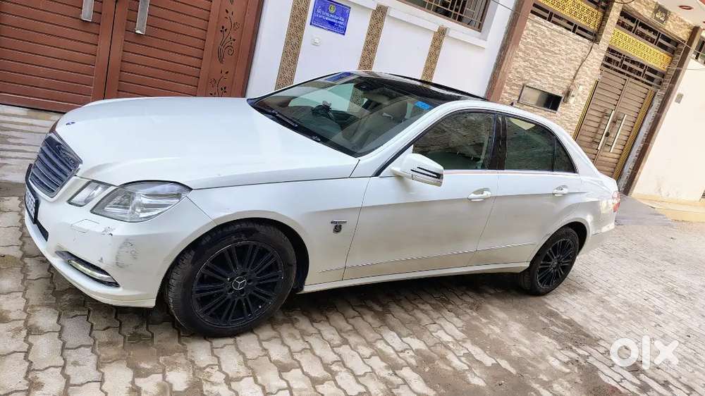 Mercedes Benz E Class 2011 Petrol 87000 Km Driven