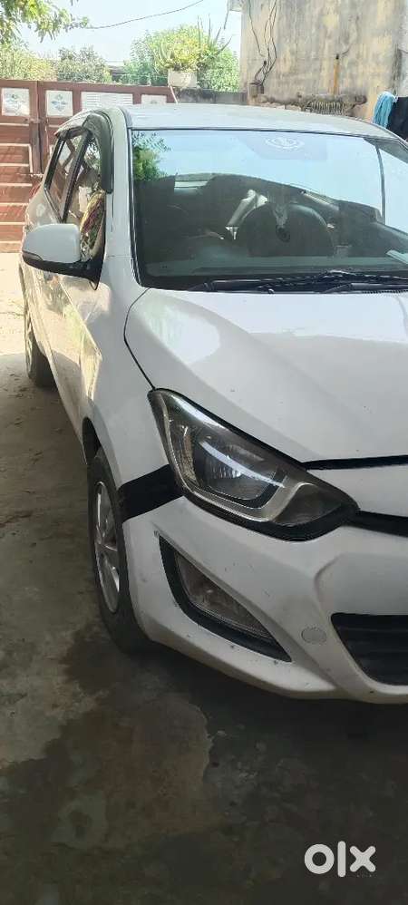 Hyundai I20 Sportz 2012