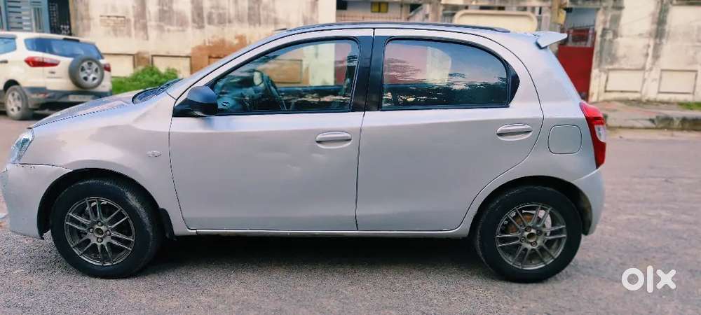 Toyota Etios Liva  2014 Alloy Wheels Top Model