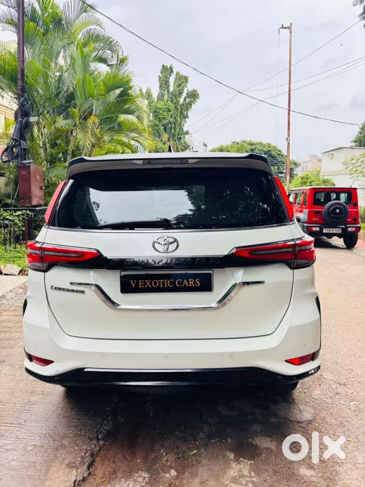 Toyota Fortuner Legender, 2021, Diesel