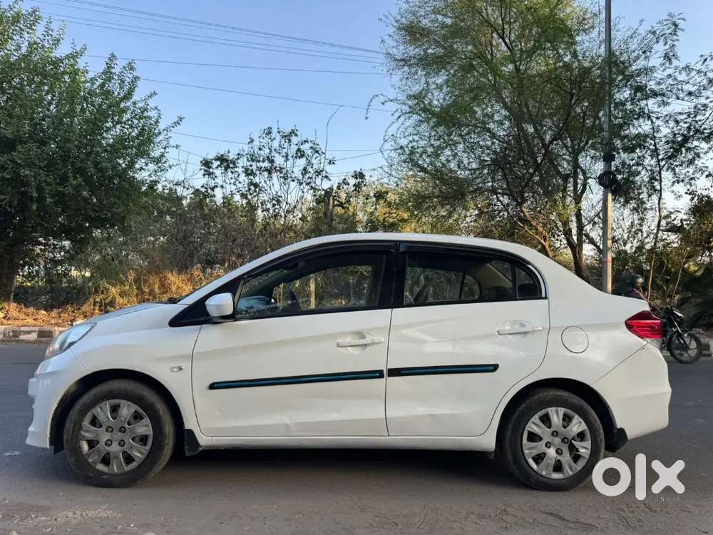 Honda Amaze 2013 Petrol Well Maintained