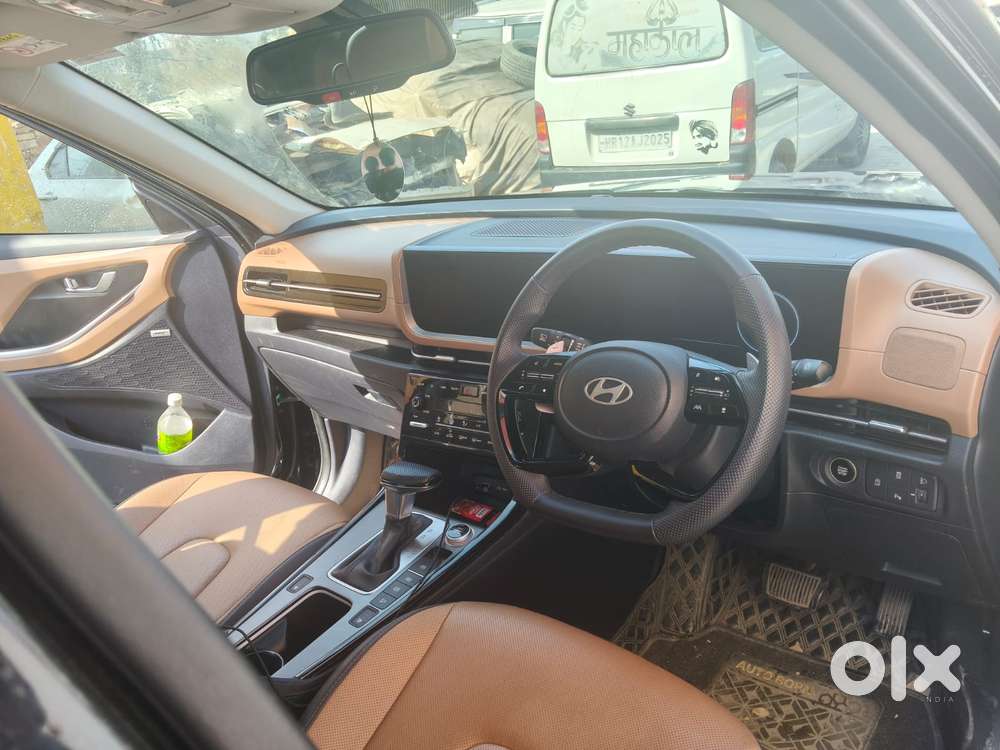 Hyundai Alcazar Signature (o) 6 Str 1.5 Petrol Dct, 2024, Petrol