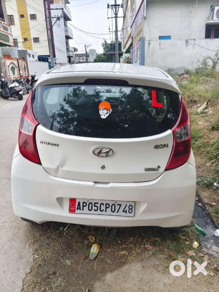 Super Condition Hyundai Eon 2013 Petrol 90100 Km Driven