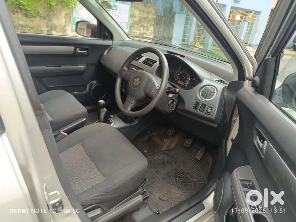 Maruti Suzuki Swift 1.3 Vxi, 2009, Petrol