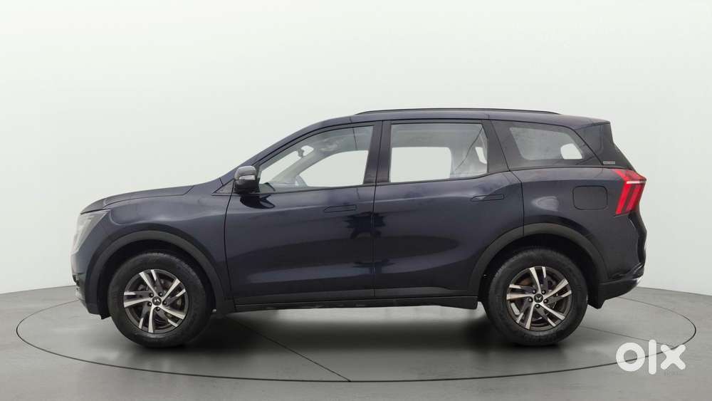 Mahindra Xuv700 2.0 Ax 7 Petrol At Str, 2024, Petrol