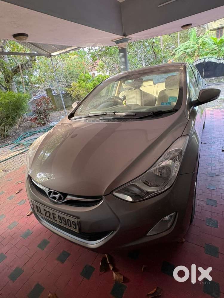 Hyundai Elantra Petrol 2013