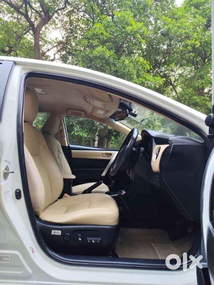 Toyota Corolla Altis 1.8 Gl, 2018, Petrol