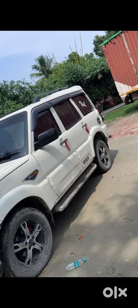Mahendra Scorpio 2015