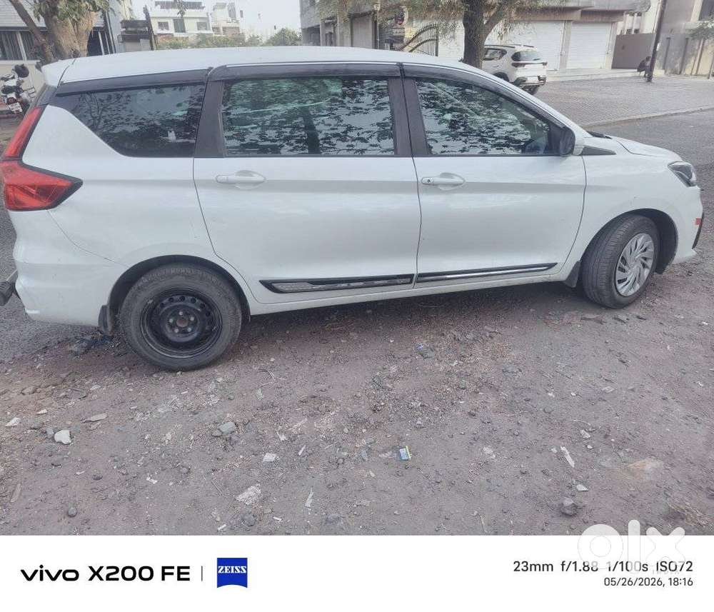 Maruti Suzuki Ertiga 2022-2023 Vxi Cng, 2025, Cng & Hybrids