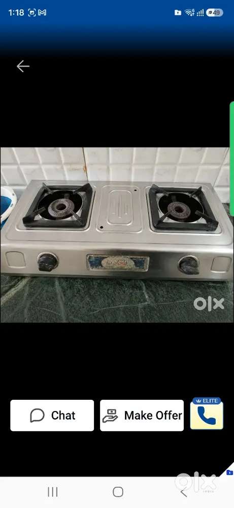 Gas stove with two burner