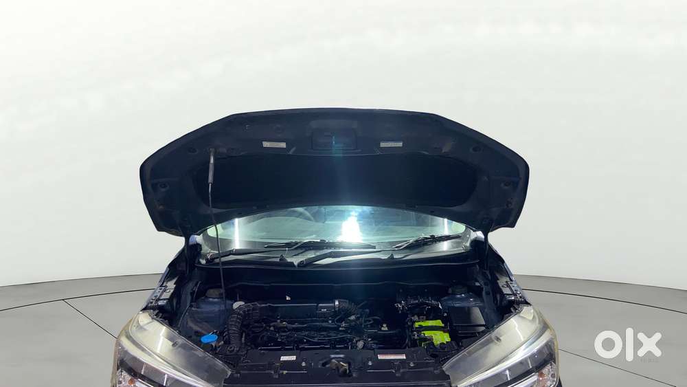Maruti Suzuki Xl6 Alpha, 2021, Petrol