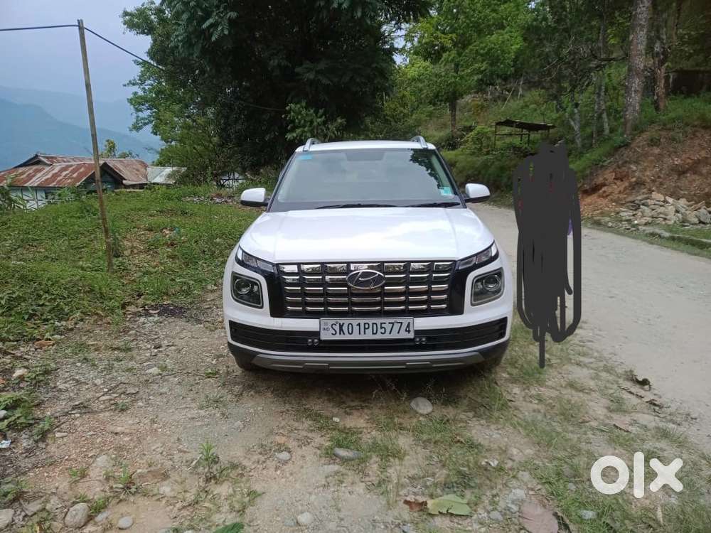 Hyundai Venue Petrol 2024 For Sell, Price Is Negotiable .