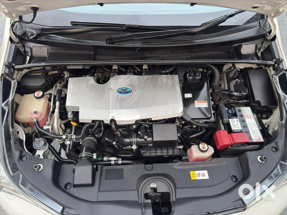 Toyota Prius Z8, 2017, Petrol